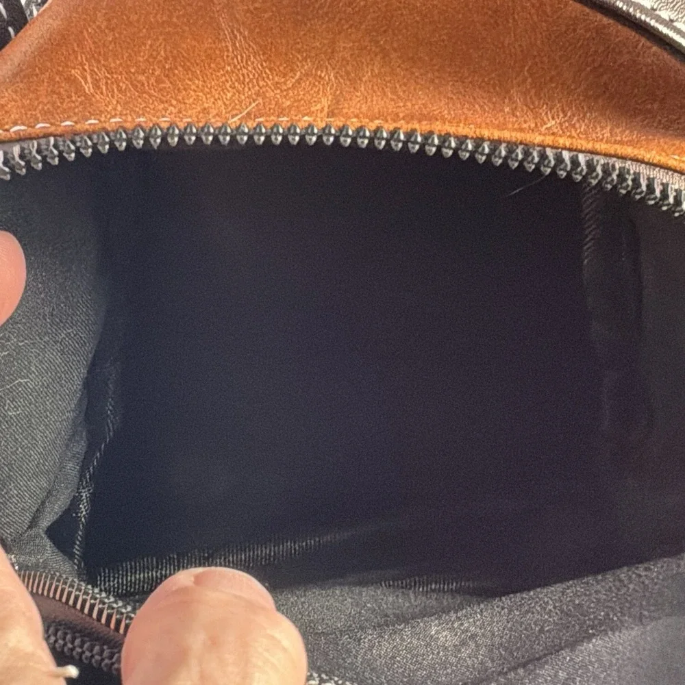 Bee Crossbody 3 Zip Organizer Brown Faux Leather Bag Purse